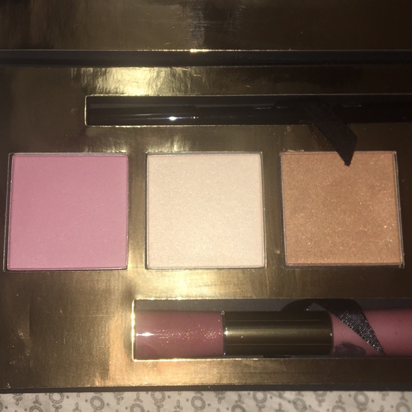 Buxom Holiday Set - Picture 3 of 5